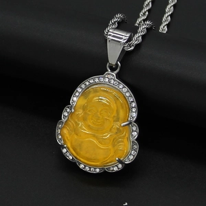 Colgante de Buda sonriente amarillo con borde de cristal y cadena de acero inox