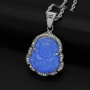 Collar de Buda Maitreya azul con marco de diamantes y cadena de cuerda plateada