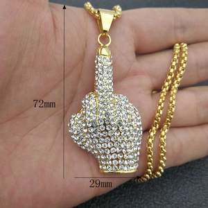 Pendaglio Hip Hop in acciaio inossidabile dorato, pugno e dito medio con cristalli