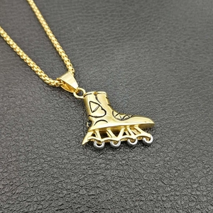 Hip-hop goudkleurige roestvrijstalen rolschaats hanger ketting op zwart leer