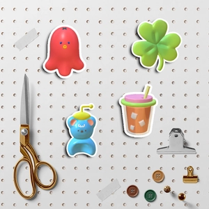 Detail of 3D cartoon charms featuring octopus and bear for DIY phone case decoration