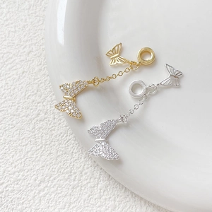 Colgante mariposa bañada en oro 14k con circonitas para creación de joyas DIY