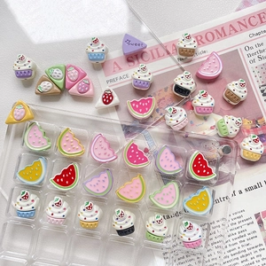 Lot de perles en résine colorées motifs pastèque et gâteau fraise pour création de bijoux DIY