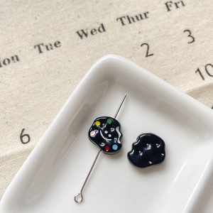 Détails de charms en alliage noir avec pois colorés et smiley pour bijoux faits main