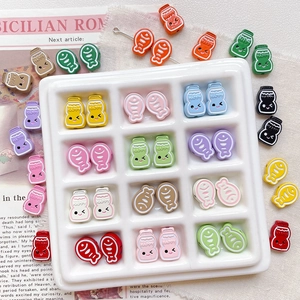 Lot de perles DIY en résine colorées en forme de bouteilles de lait et poissons