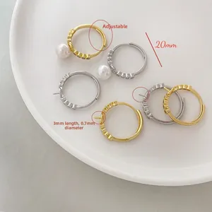 Détail de la monture de bague ajustable pour perles DIY en finitions or et argent