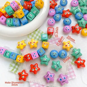 Detail of colorful DIY acrylic square and star beads with 3mm hole and size dimensions