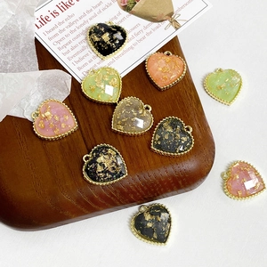 Vintage Heart Pendant Only (Without Chain) Gold Foil Inlay Alloy Resin Charms For DIY Necklace Earring Making Women Jewelry