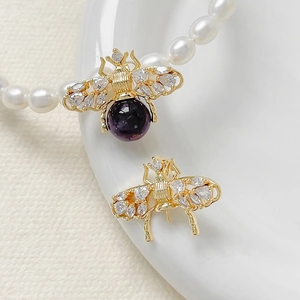 18k vergoldeter Bienen-Anhänger mit lila Edelstein und Zirkonia für DIY-Schmuck