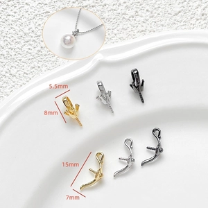 Spécifications de taille pour les apprêts de pendentifs couronne et lampe en or 18k