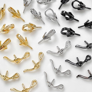 Bélières de Pendentif en Cuivre Plaqué Or 18K Forme Couronne et Lampe d'Aladin pour Création Bijoux Künstliche Perles DIY Fait Main