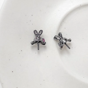 Detailed gunmetal rabbit jewelry pins with sparkling zircon stones for DIY crafts