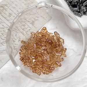Amber leopard print V-shape Czech glass beads for DIY necklaces and bracelets making