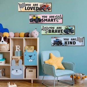 4er-Set Monster Truck Holz-Wanddeko mit inspirierenden Sprüchen für das Kinderzimmer