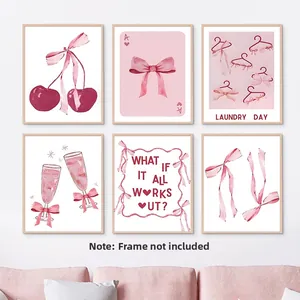 Série détaillée de six affiches esthétiques coquette avec nœuds roses et cerises