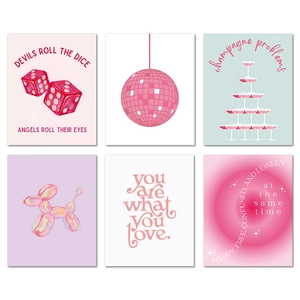 Set di 6 poster murali nordici rosa con palla da discoteca e fiocchi di ciliegie