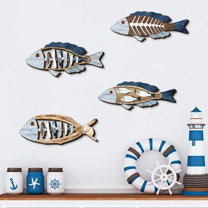 Set de 4 adornos de pared de peces de madera estilo mediterráneo con conchas para decoración náutica
