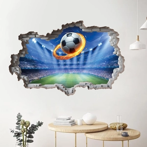 Adesivo murale 3D creativo con effetto muro rotto e stadio di calcio con palla infuocata