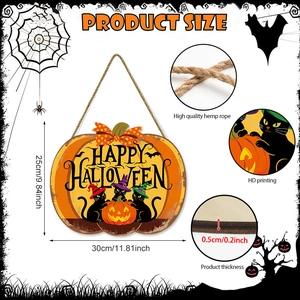Targa per porta a forma di zucca di Halloween in legno con gatto nero 30x25cm