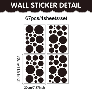 Détail d'un lot de 67 stickers muraux à pois noirs répartis sur 4 feuilles