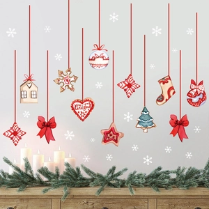 Gros plan d'ornements d'arbre de Noël peints à la main et autocollants muraux aquarelle