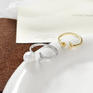 14k gold plated adjustable mermaid tail pearl ring with sparkling crystal details