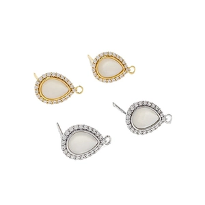 Orecchini a perno a goccia in madreperla oro e argento con pavé di zirconi