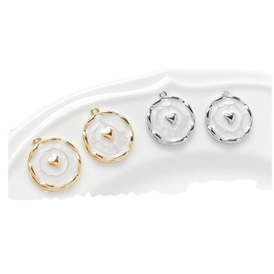 Pendentifs cœur plaqués or 14k avec texture émail perlé pour création de bijoux