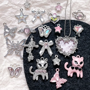 Legierung Strass Rosa Sweetheart Schmetterling Herz Kreuz Katze DIY Anhänger Handgefertigter Schmuck Perlen Zubehör Für Damen