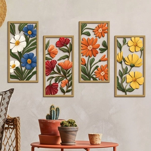 Set di 4 decorazioni murali boho in legno con motivi floreali a rilievo per interni