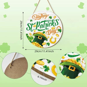 Detail view of 29cm St. Patrick's Day wood sign with clover prints and rope hanger