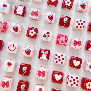 Perles DIY à damier mignonnes avec motifs lapins et fraises pour la bijouterie