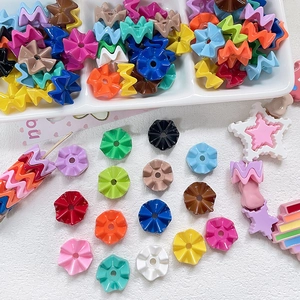 Kleurrijke golvende acryl kralen voor DIY sieraden maken en knutselaccessoires