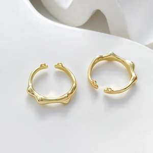 Details von 14k vergoldeten Bambusringen mit Ösen für DIY Schmuckherstellung