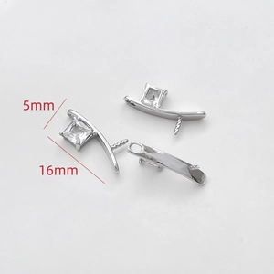 Detail van 16mm zilveren hangerverbinding met 5mm zirkoon voor DIY-sieraden maken