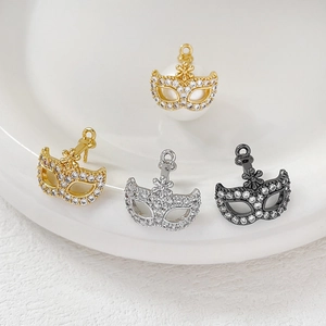 Maschera da Masquerade Ciondolo in Rame e Zircone per Gioielli Fai-da-te Oro Argento Nero Stile Barocco Collana Orecchino