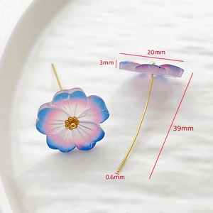 Detailed view of handmade resin flower pin with gold-plated metal stem and dimensions