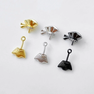 Accessori per gioielli placcati in oro a ventaglio con zirconi per perle barocche