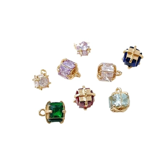 Pendenti quadrati in zircone colorato placcati oro 14k per creazione di gioielli