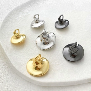 Gepolijste vloeibare goud- zilver- en metaalgeest hoed DIY-sieradenaccessoires