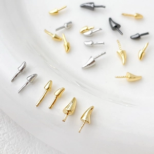 Accessori per gioielli a forma di corno placcati oro in tonalità oro, argento e nero