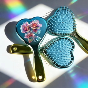 Sparkling floral heart-shaped hairbrush set with gradient electroplated handles
