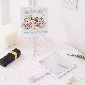 Mignon miroir de maquillage à main carré avec illustration de chiot et tons macaron