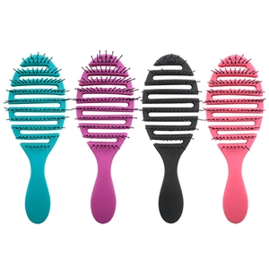 Lot de brosses démêlantes ventilées en quatre couleurs pour massage du cuir chevelu