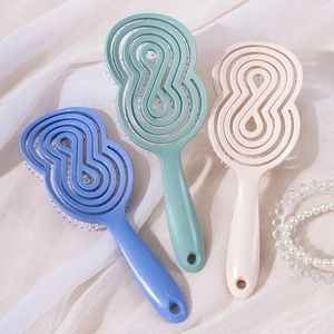 Brosse à Cheveux de Massage Creuse Professionnelle Peigne Démêlant pour le Soin du Cuir Chevelu Outil de Coiffure en Plastique PP pour Hommes et Femmes