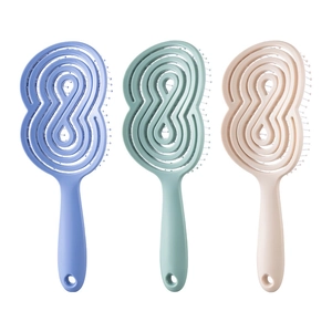 Brosse à cheveux ajourée flexible pour massage du cuir chevelu en trois coloris