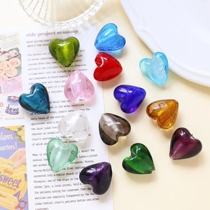Perline di vetro a forma di cuore per gioielli fai-da-te in 12 vivaci colori assortiti