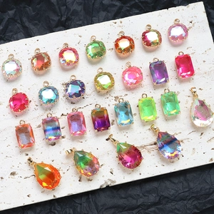 Pendentifs en zircon dégradé aux formes rondes, carrées et gouttes plaqués or cuivré