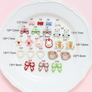 Kleurrijke cartoon hars bedels set met beer hart en konijn voor DIY sieraden maken