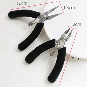 Vista detallada de alicates de punta de 10cm y alicates de corte de 9cm para joyería DIY